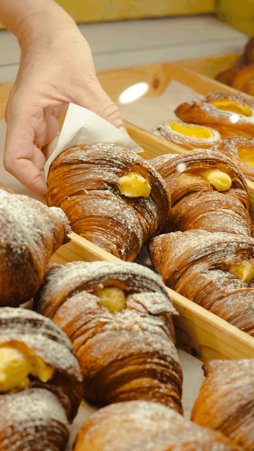 Brioches fresche per bar a Padova e Piove di Sacco